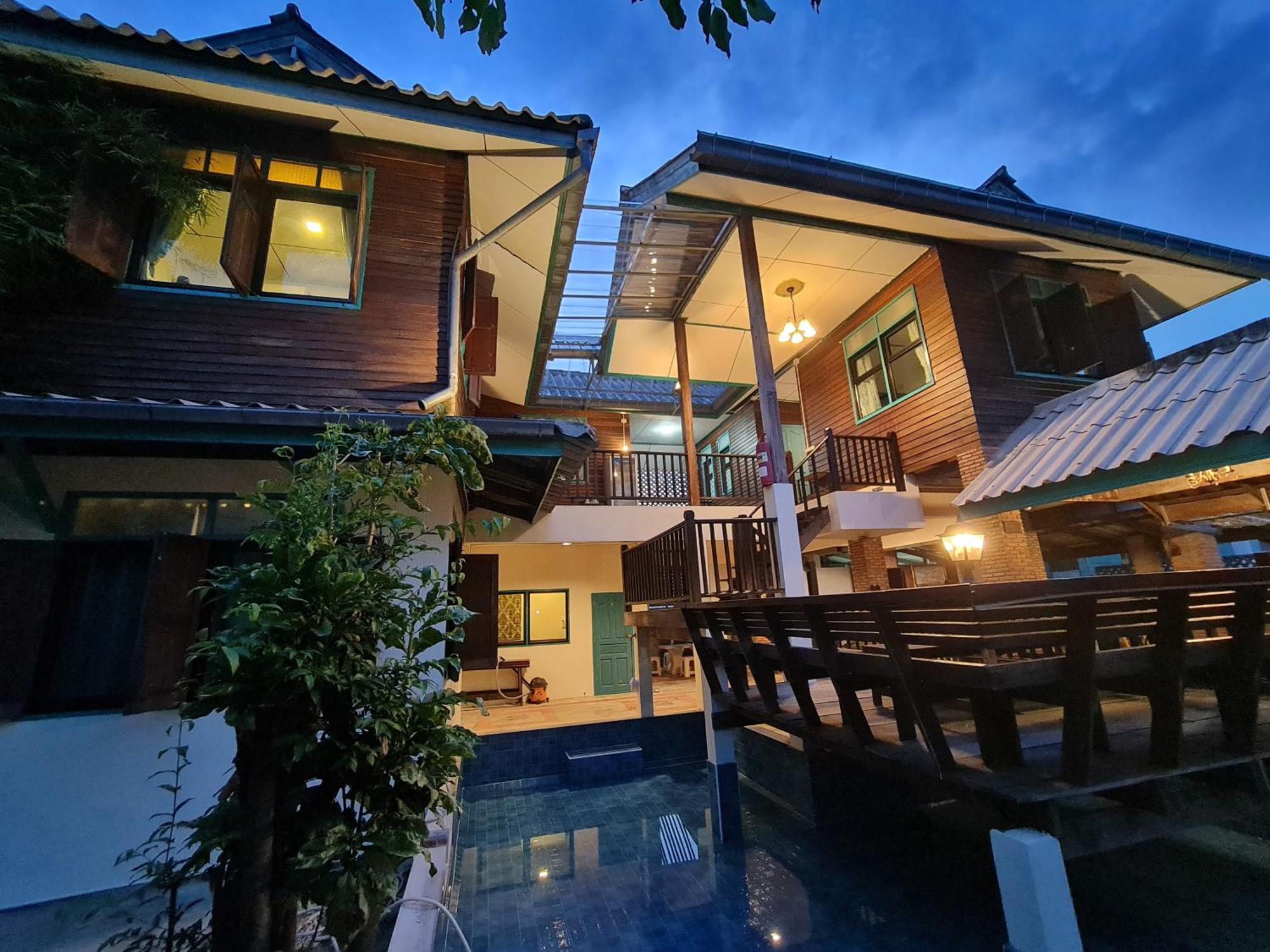 Tepbunthomhouse Ayutthaya Apartman Kültér fotó