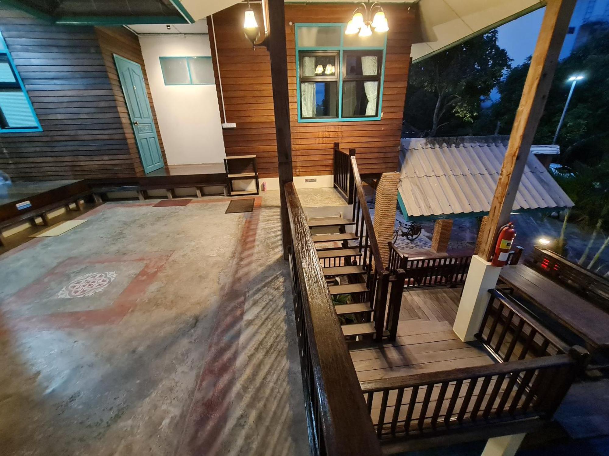 Tepbunthomhouse Ayutthaya Apartman Kültér fotó